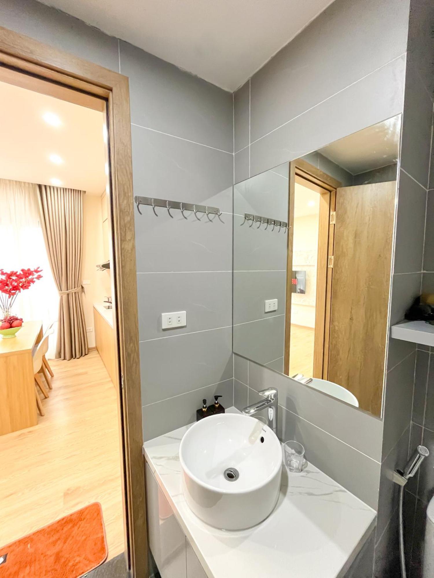 Amazing Housing Lac Long Quan Ανόι Εξωτερικό φωτογραφία
